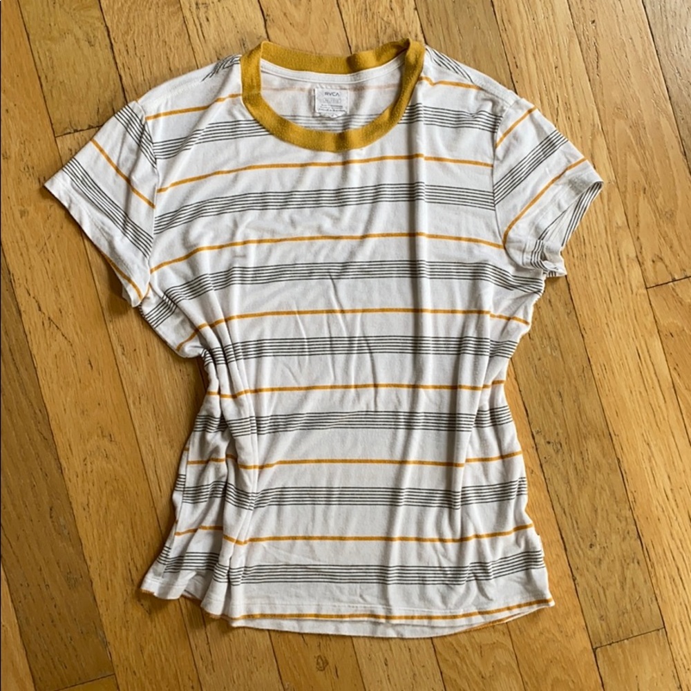 RVCA TEE